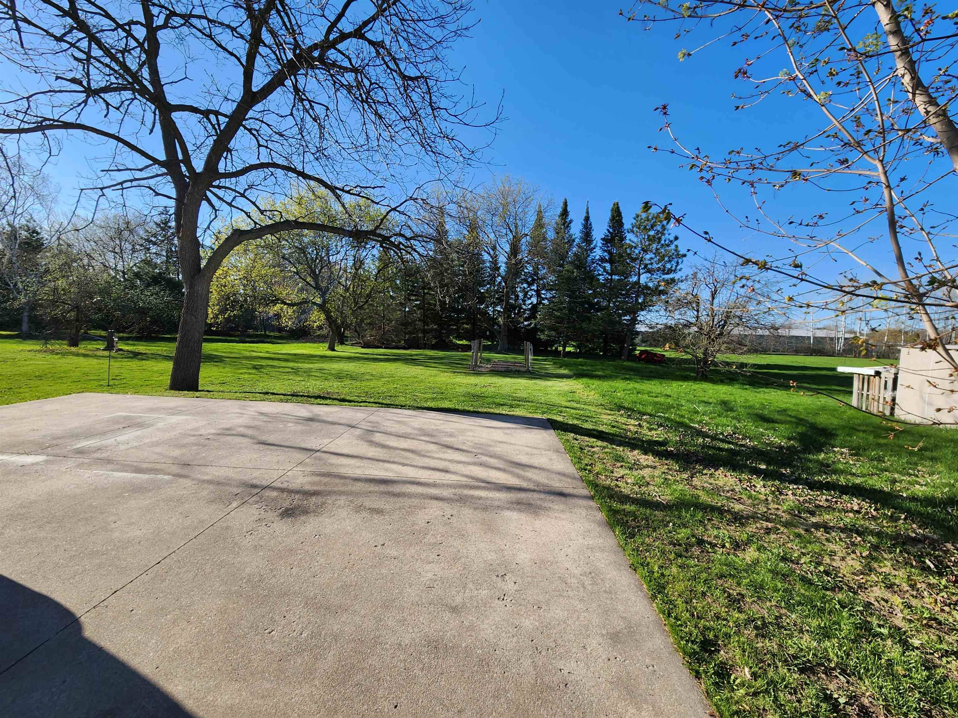Gillett, WI 54124,147 W MAIN ST