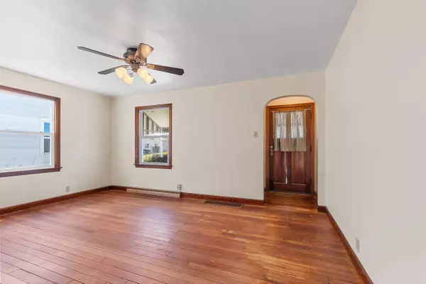 Green Bay, WI 54302,1497 DAY ST