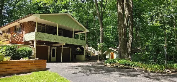 Oneida, WI 54155-9132,772 BROOKWOOD CIR