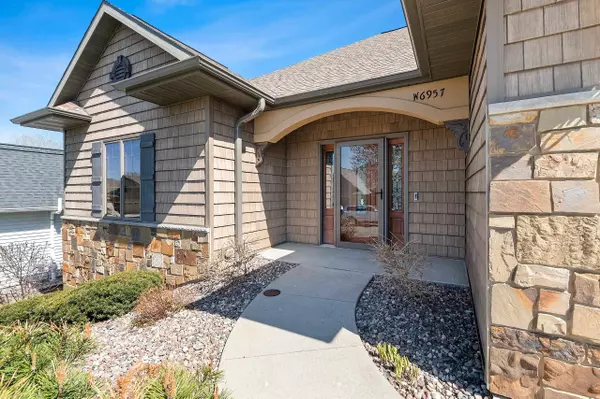 Greenville, WI 54942,W6957 BRACKENWOOD LN