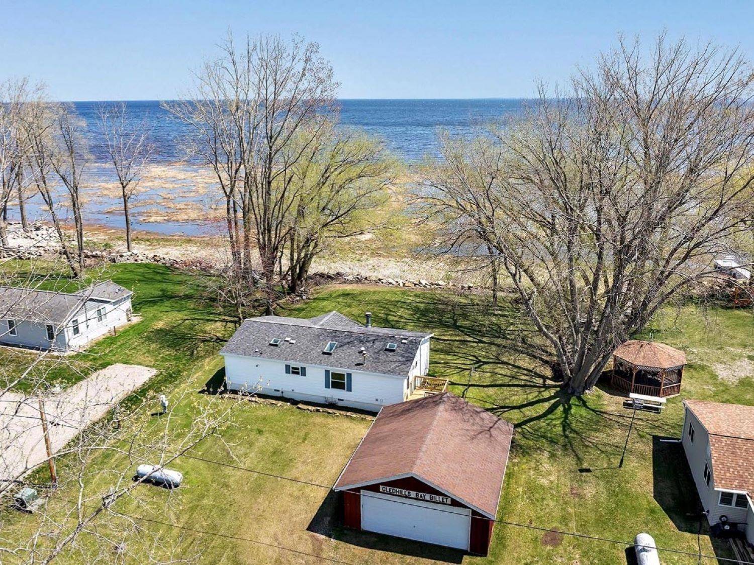 Oconto, WI 54153,7712 COUNTY RD Y