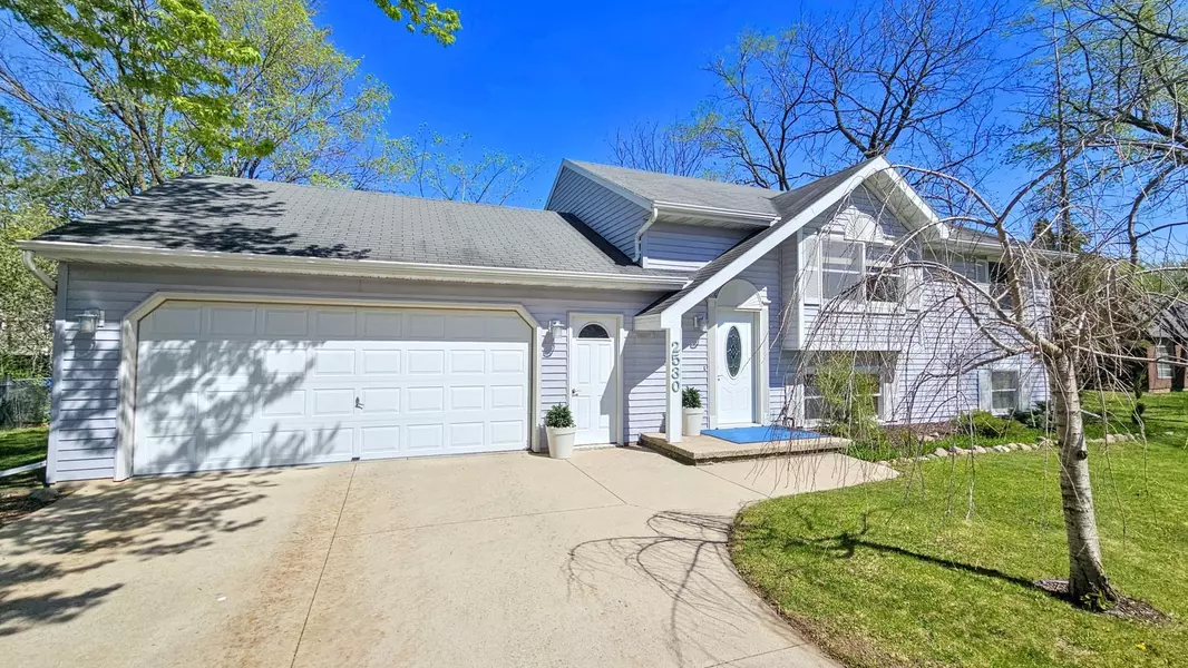 2530 S GLADYS AVE, Appleton, WI 54915
