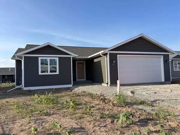 2070 RED FOX LN, Kaukauna, WI 54130
