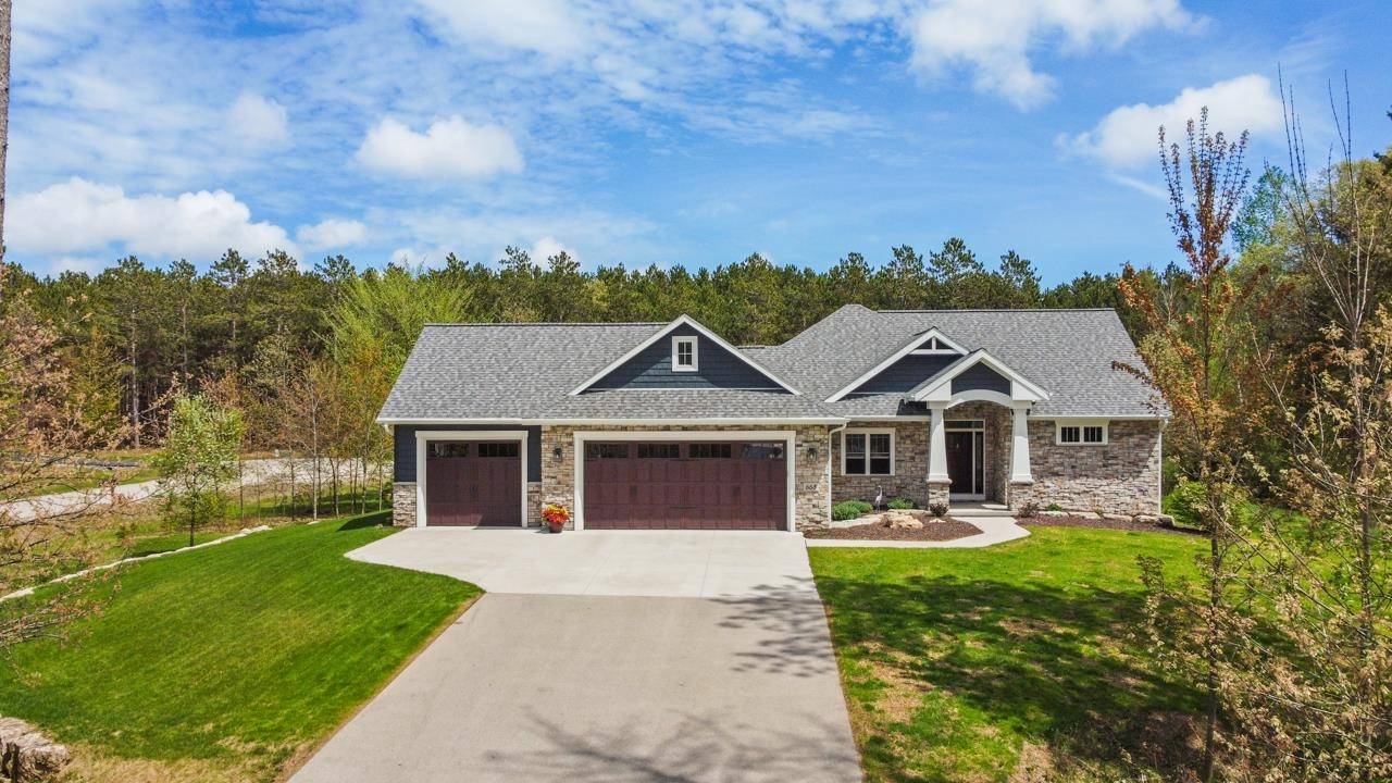 Little Suamico, WI 54171-9999,668 WHITE PINE CT