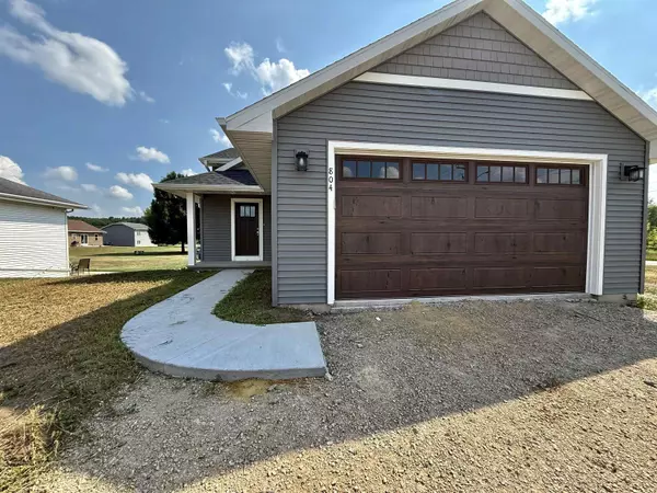 804 NW CUMBERLAND ST, Berlin, WI 54923