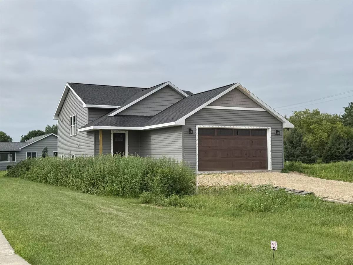 Berlin, WI 54923,804 NW CUMBERLAND ST