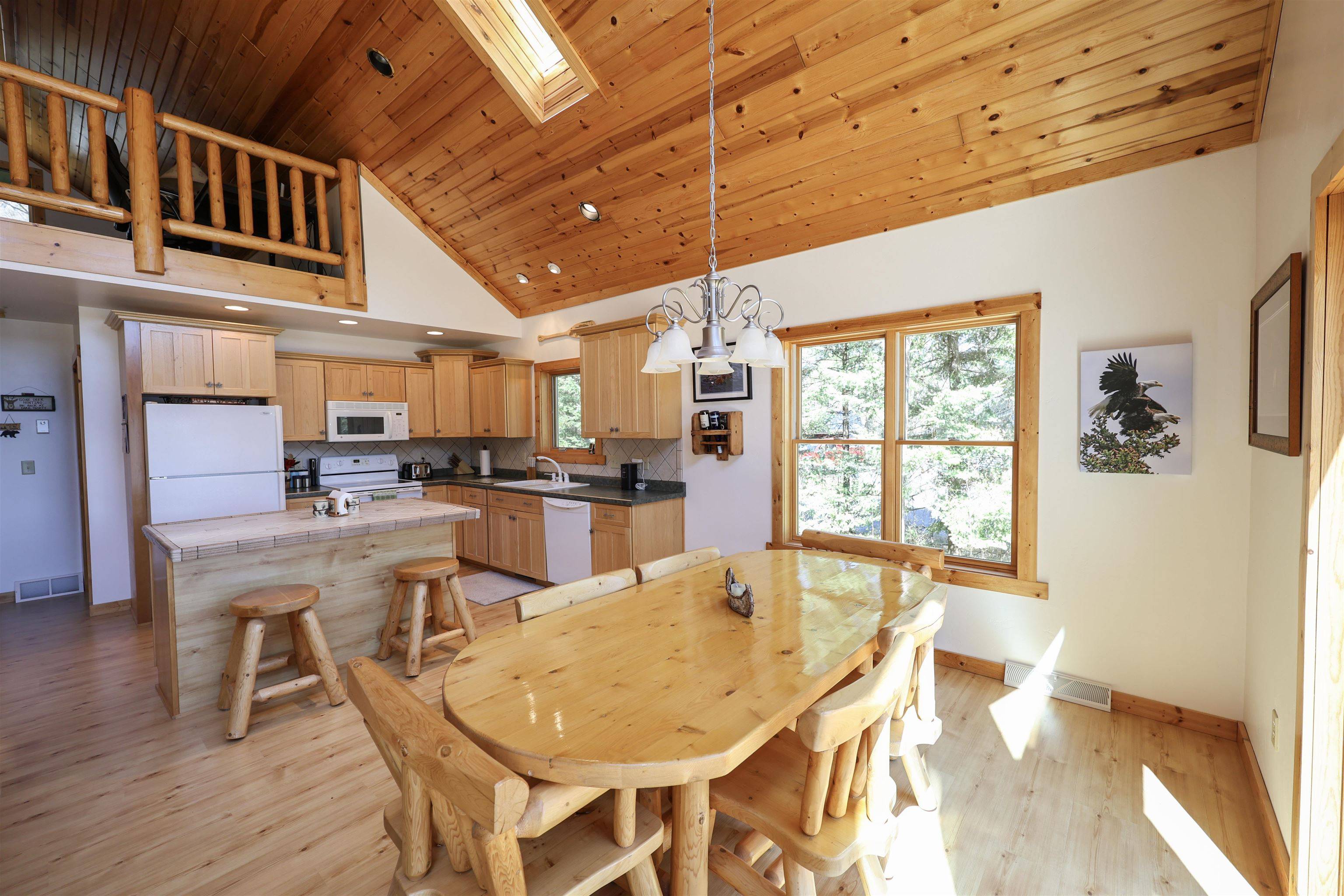 Mountain, WI 54149,12540 W SHORE DR