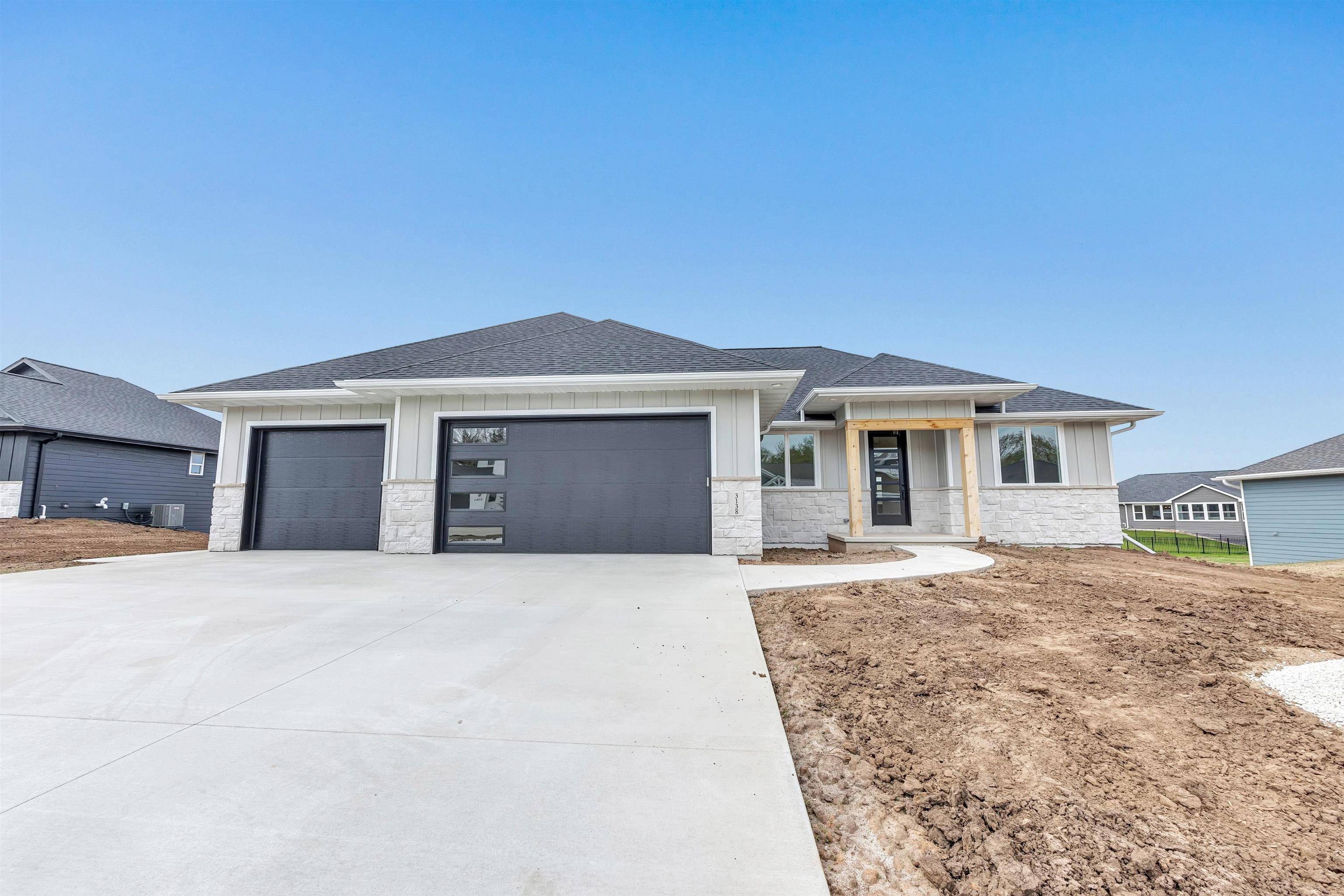 3138 ROCKCRESS CIR, Green Bay, WI 54311-1800