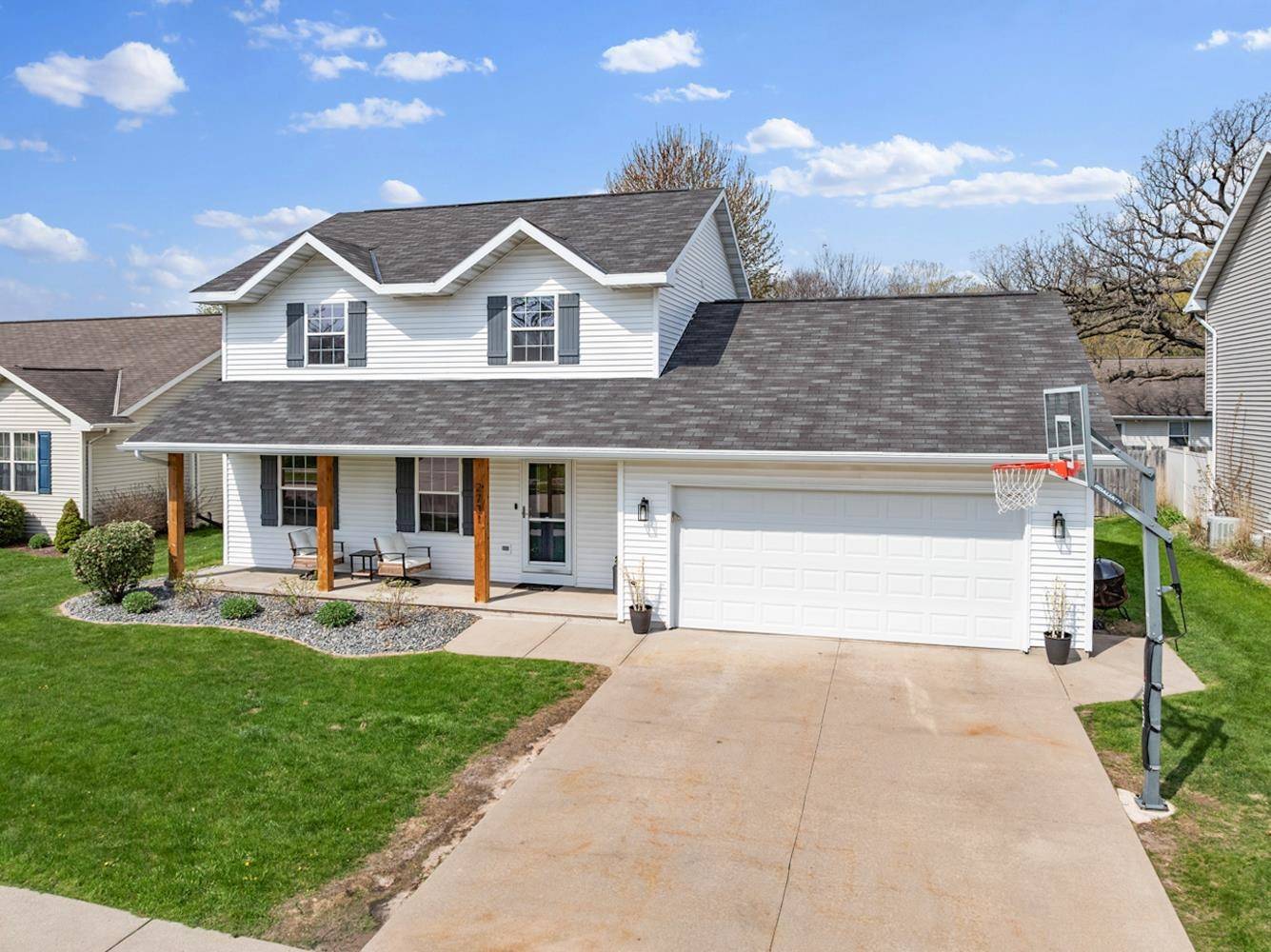 2731 HAMILTON ST, Oshkosh, WI 54901