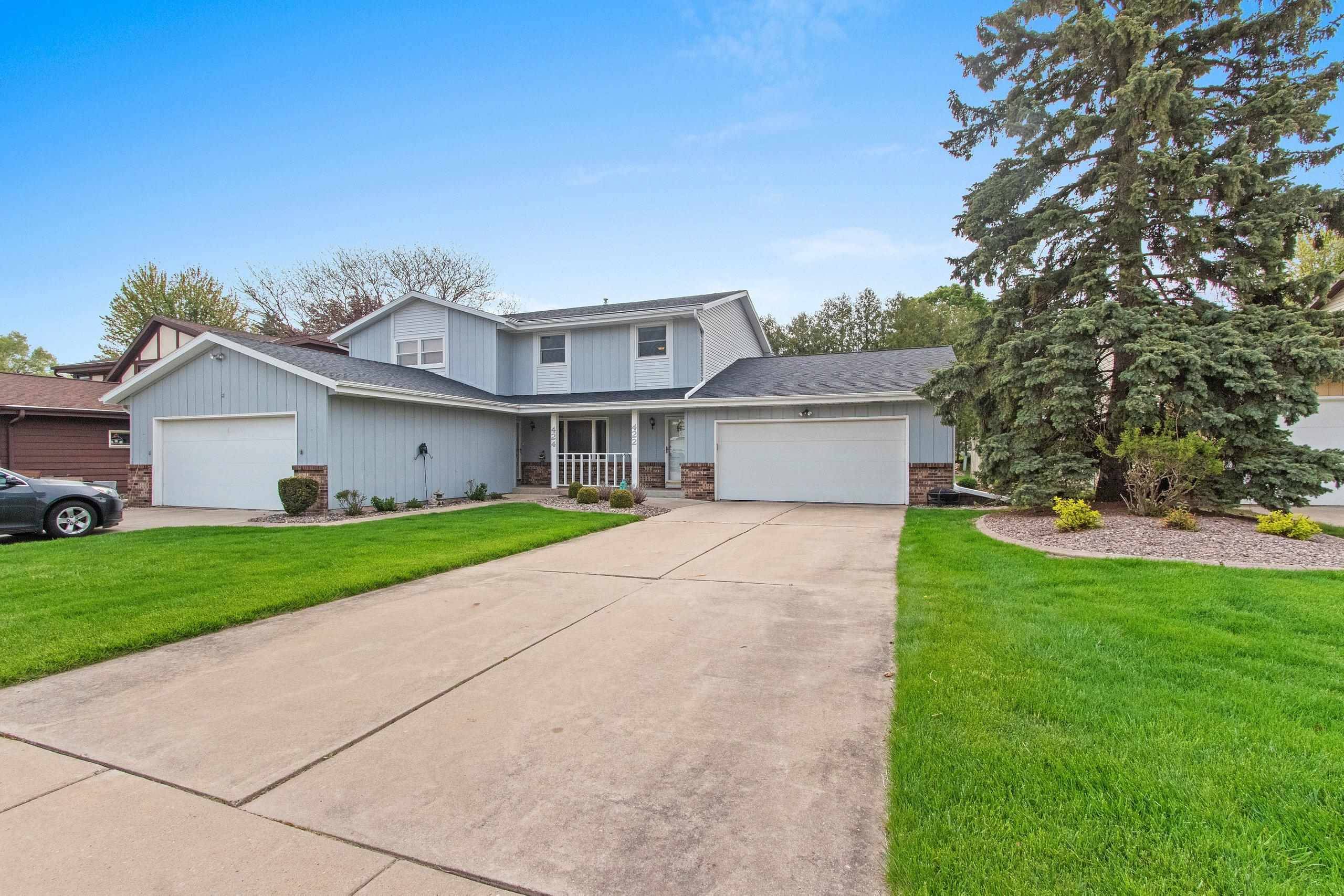 Green Bay, WI 54303,422 SILVER SPRINGS DR #5