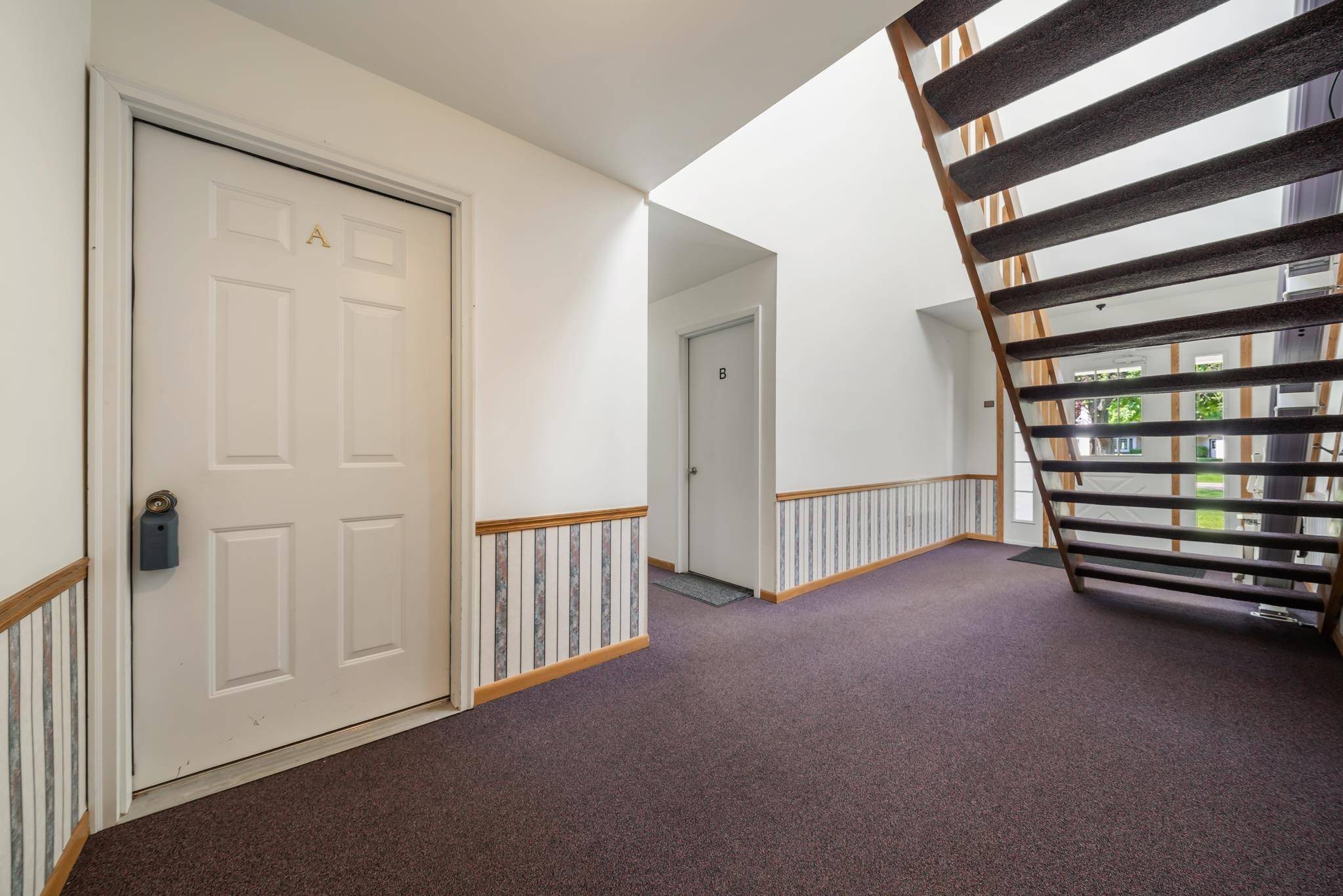 Oshkosh, WI 54904,2504 VILLAGE LN