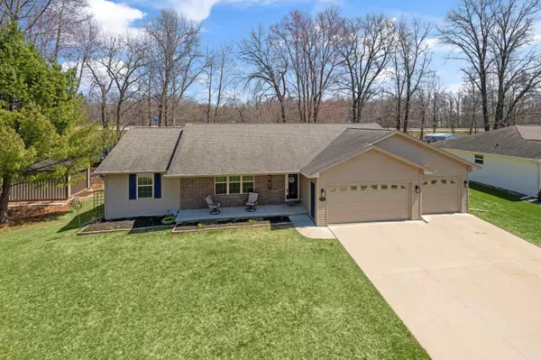 Oconto, WI 54153,421 IRONWOOD CT