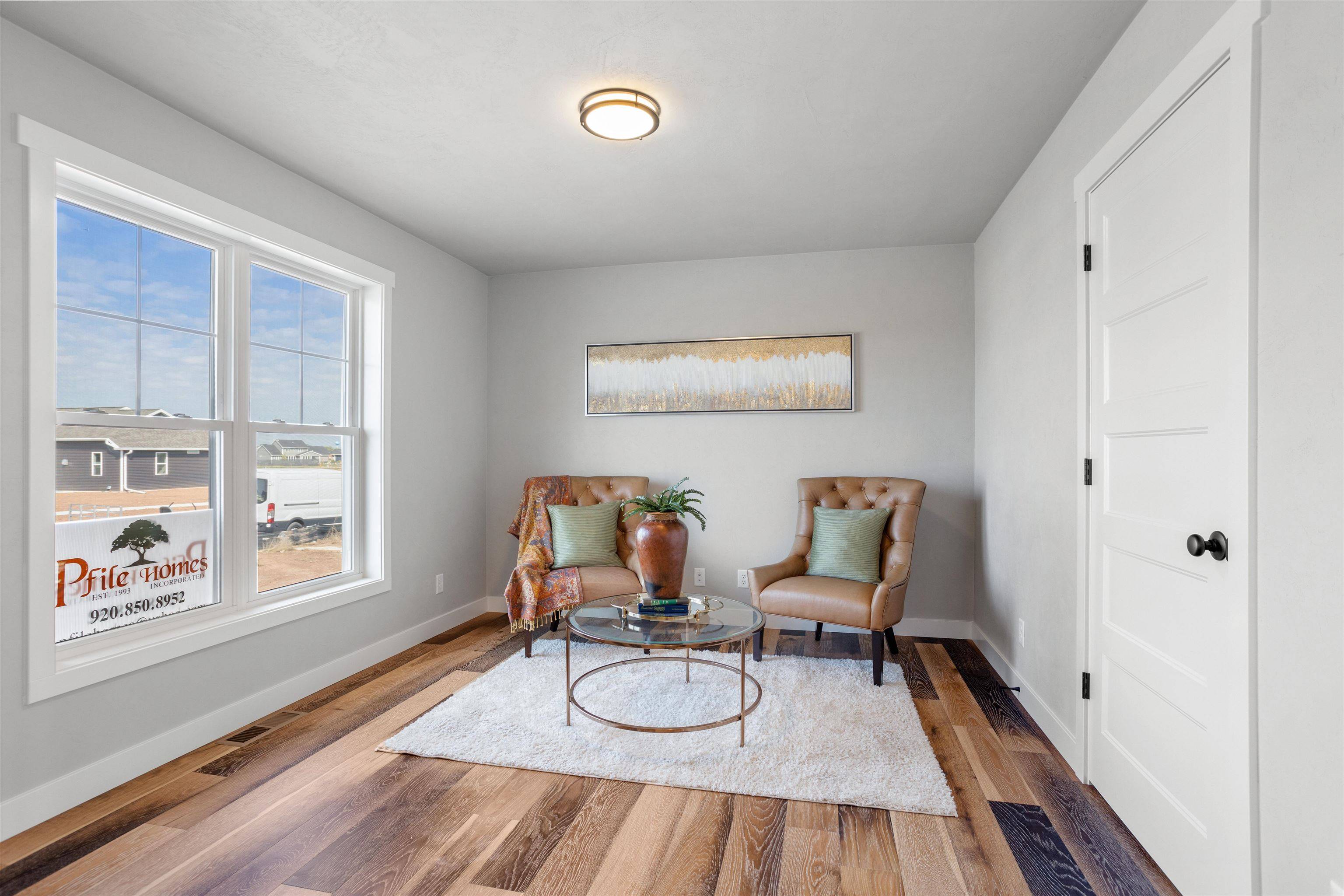 Menasha, WI 54952,W5853 ROUNDSTONE PL