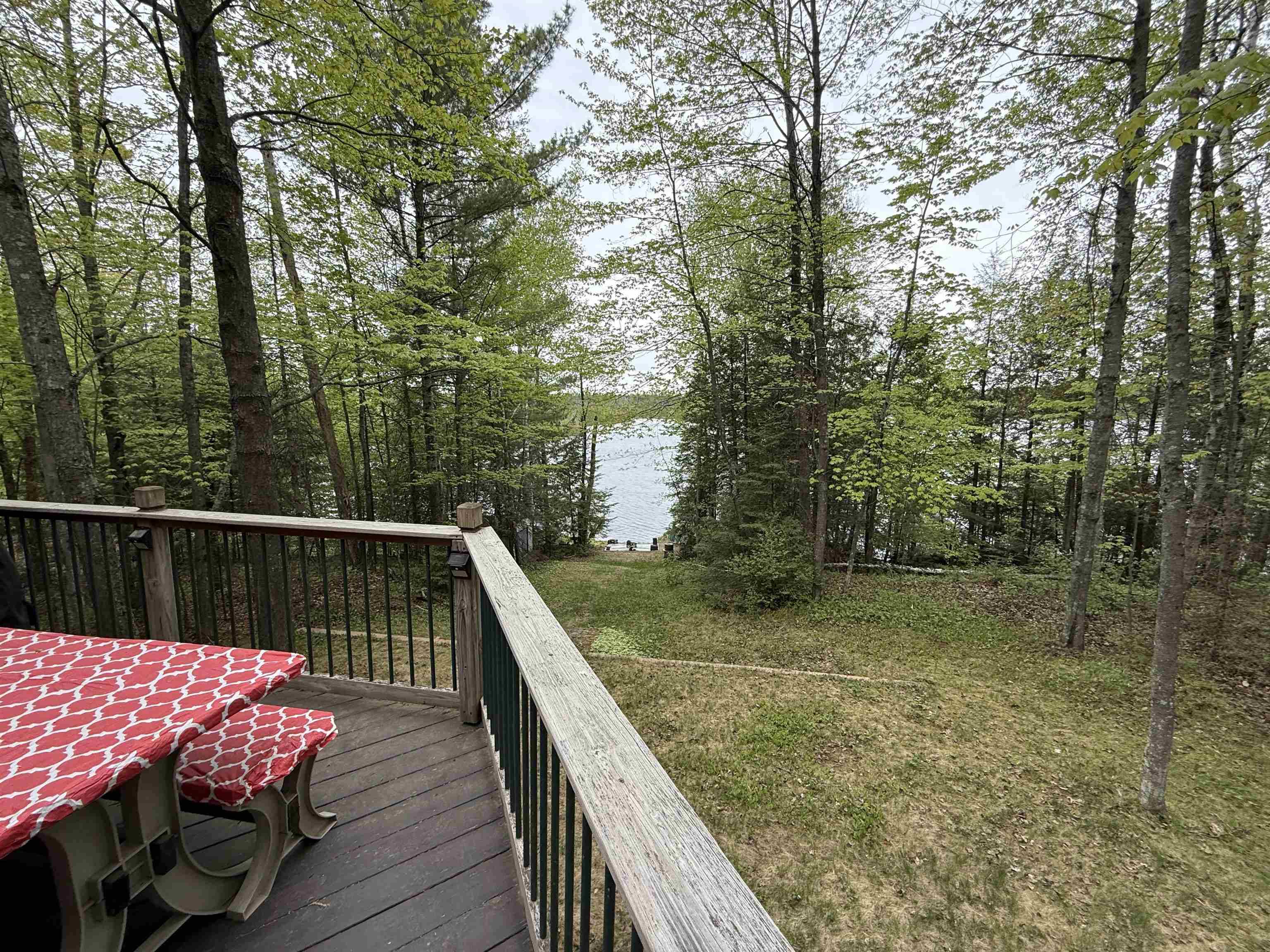 Gresham, WI 54128,W10412 ISLAND LAKE LN