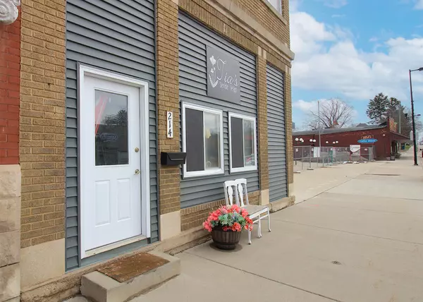 Seymour, WI 54165,214 S MAIN ST