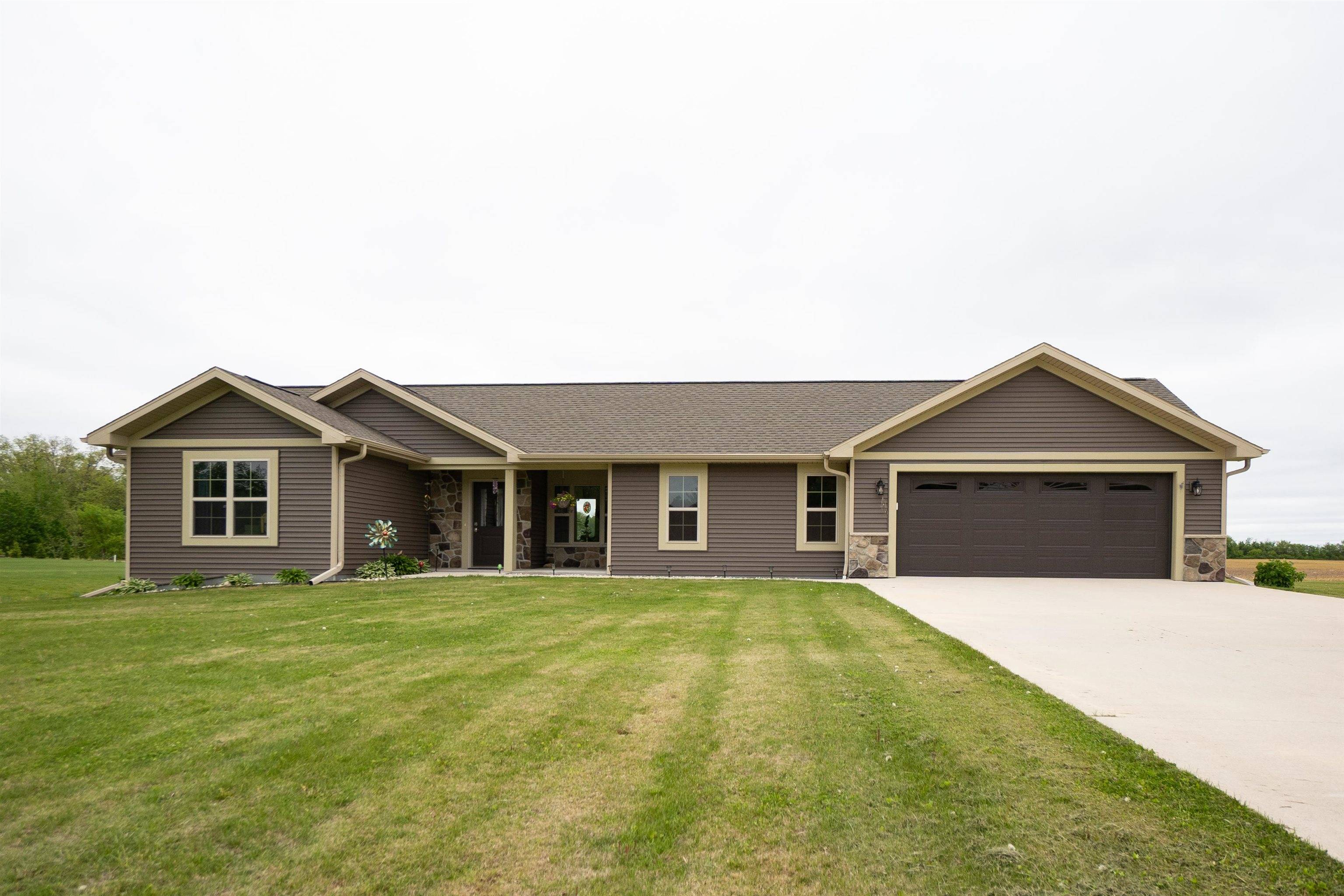 N5839 ESTERBROOK RD, Fond Du Lac, WI 54937