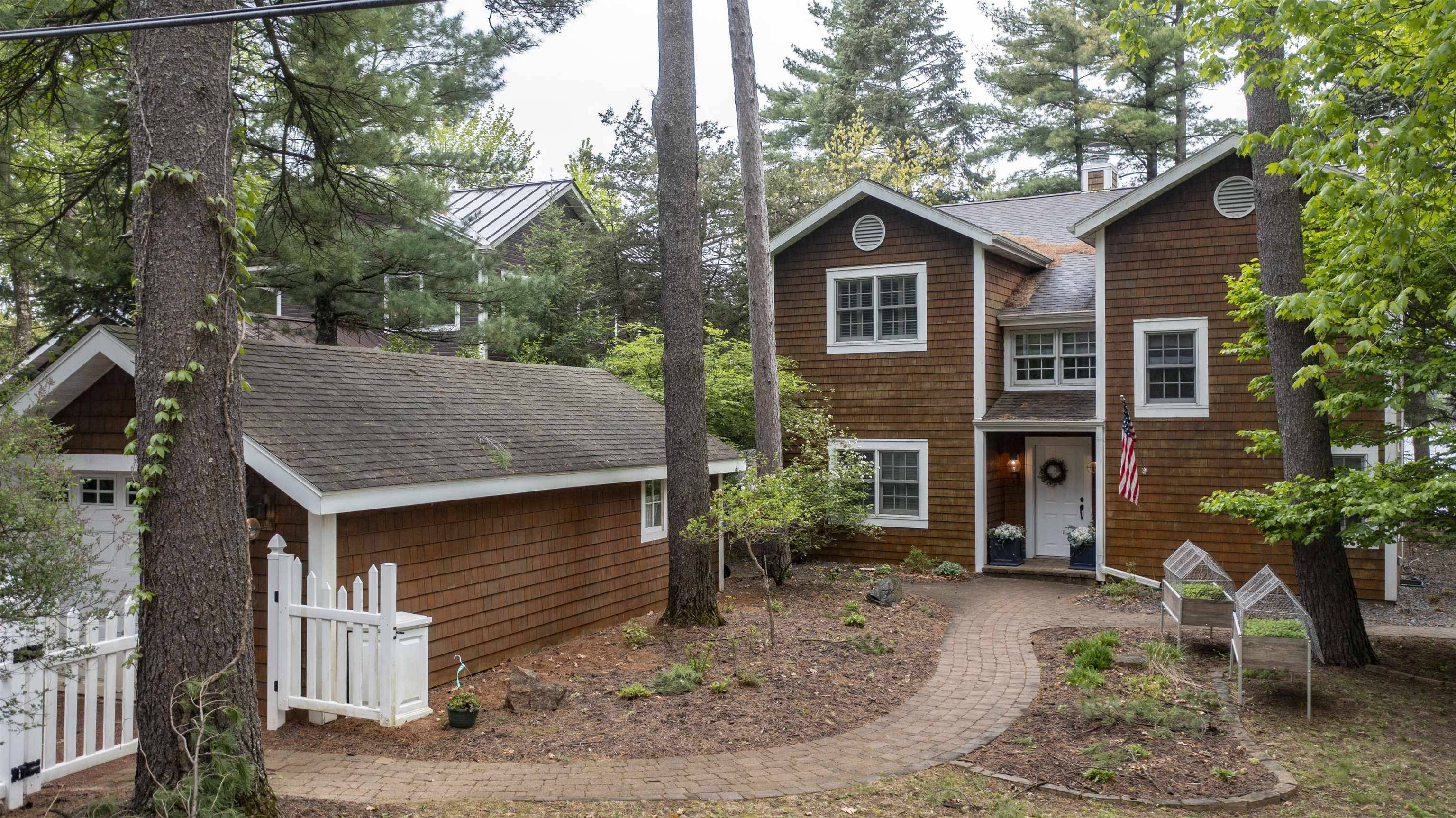 N2317 LONG COVE DR, Waupaca, WI 54981