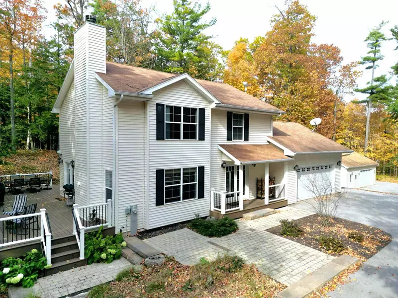 5707 HY LINE TRL, Sturgeon Bay, WI 54235-8156