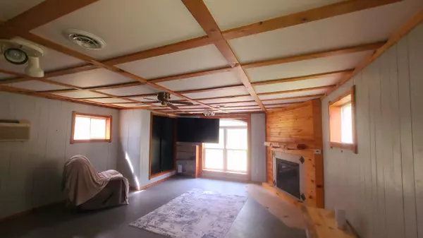 Pembine, WI 54156,N18733 SHORT CUT RD