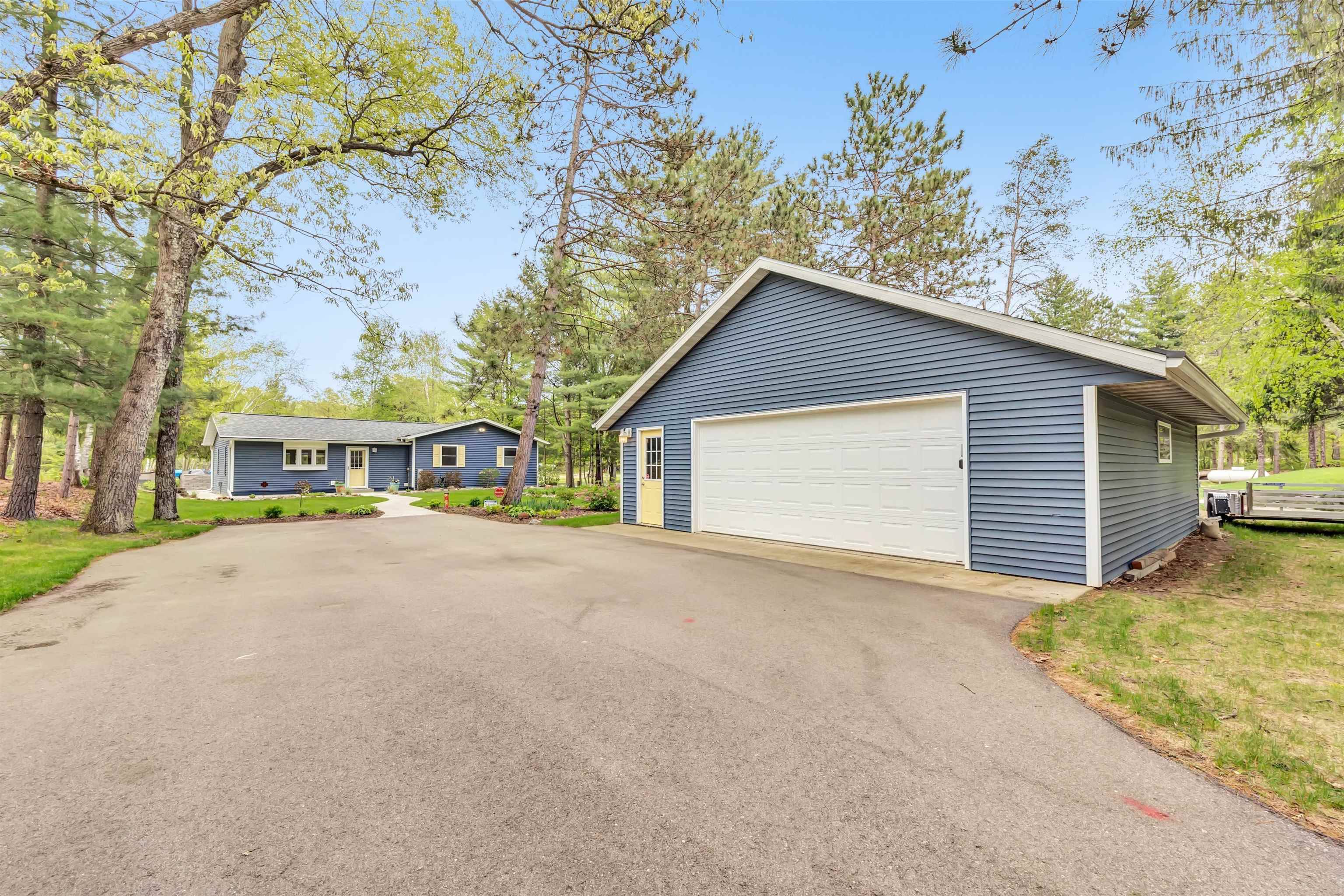 Keshena, WI 54135,N1496 BRAVE ISLAND RD