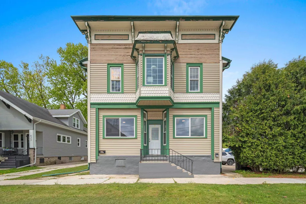 Kiel, WI 53042,627 7TH ST