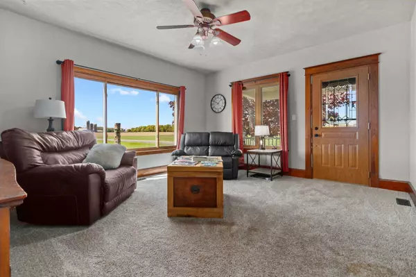 Mishicot, WI 54228-9733,15431 JAMBO CREEK RD