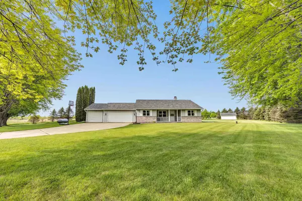 3687 FOXWOODS LN, Abrams, WI 54101-9418