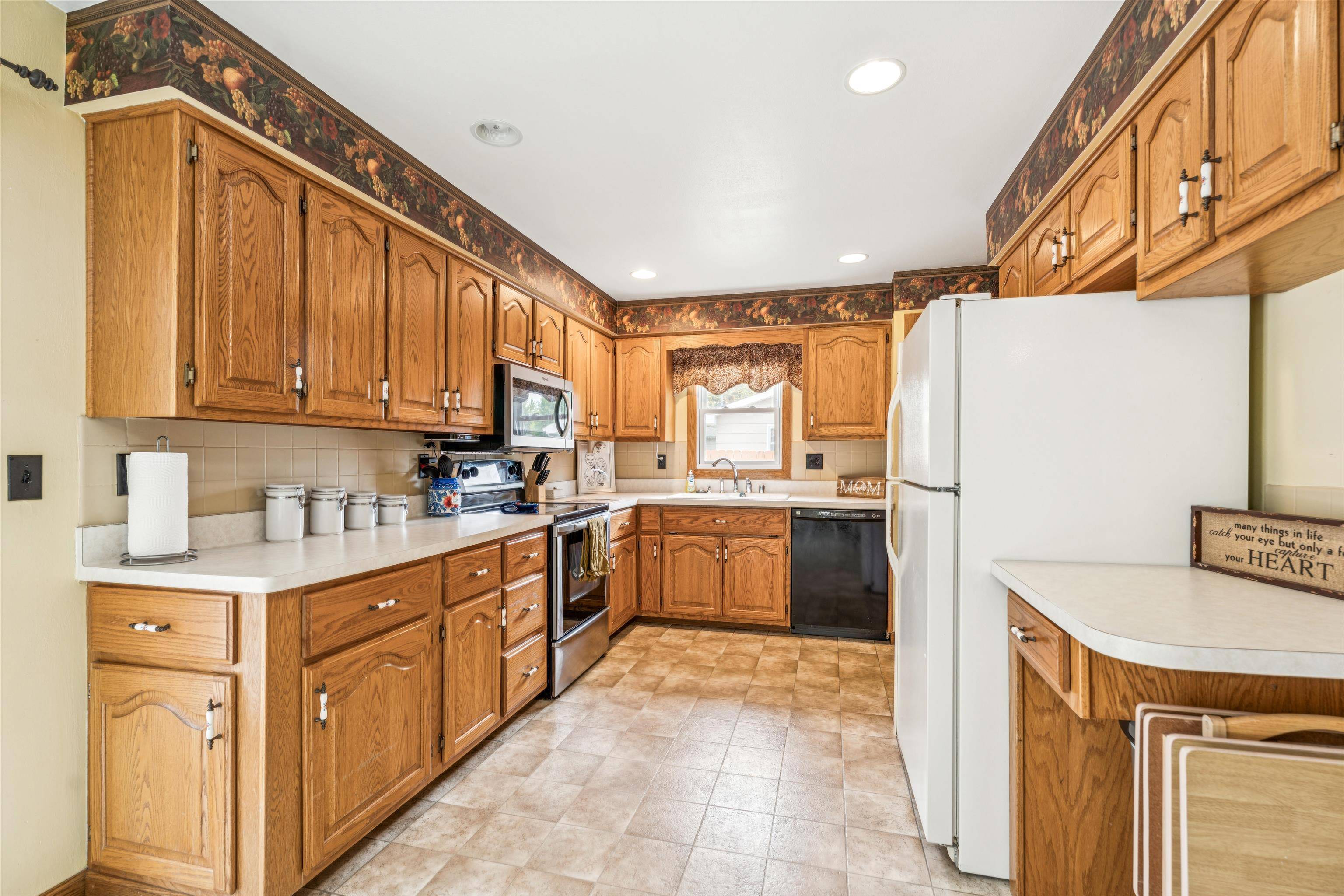 Appleton, WI 54915,2406 S FOUNTAIN AVE