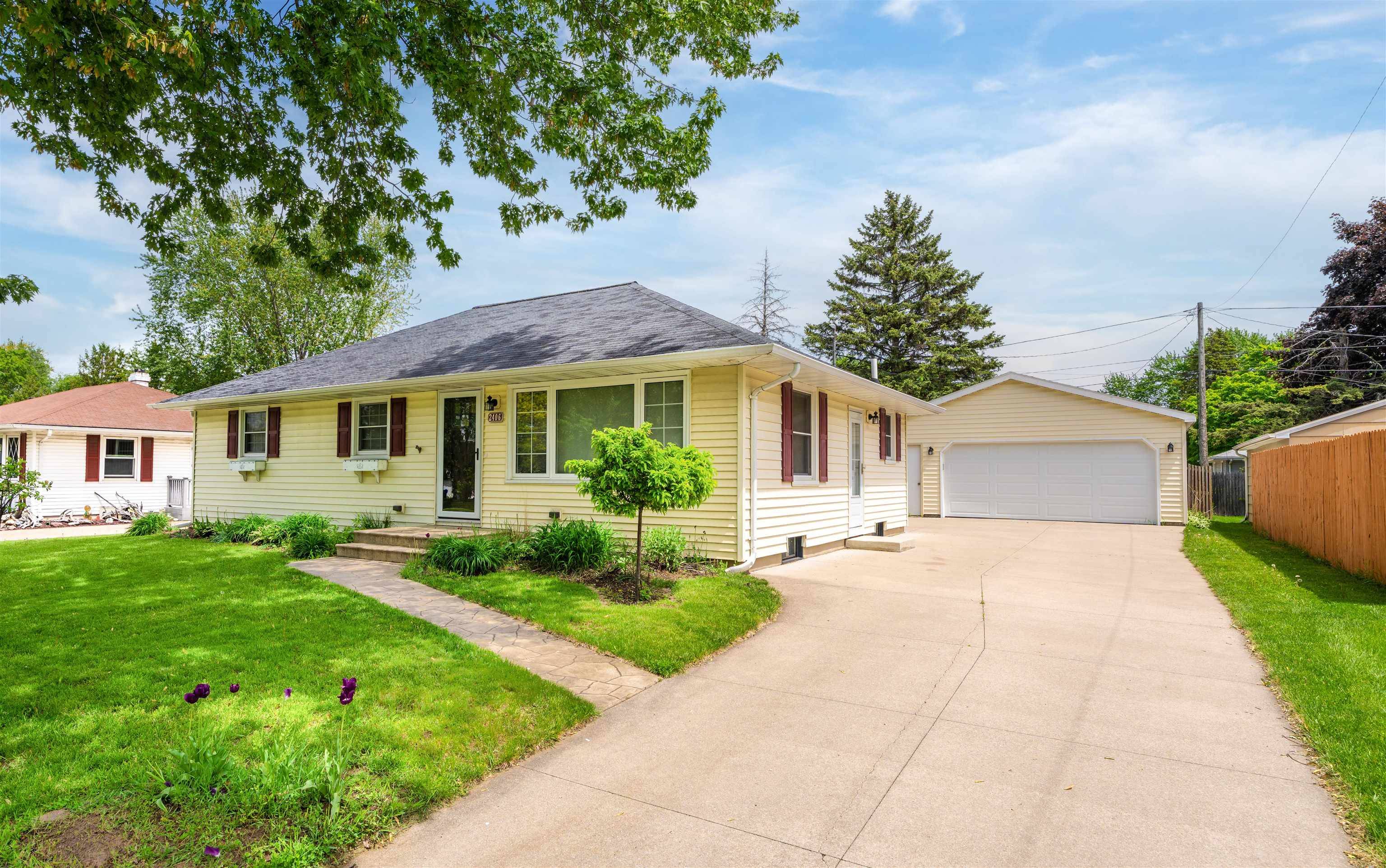 2406 S FOUNTAIN AVE, Appleton, WI 54915