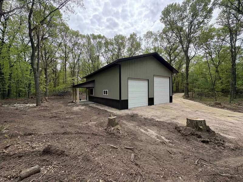 W4800 LAKE DR, Cecil, WI 54111