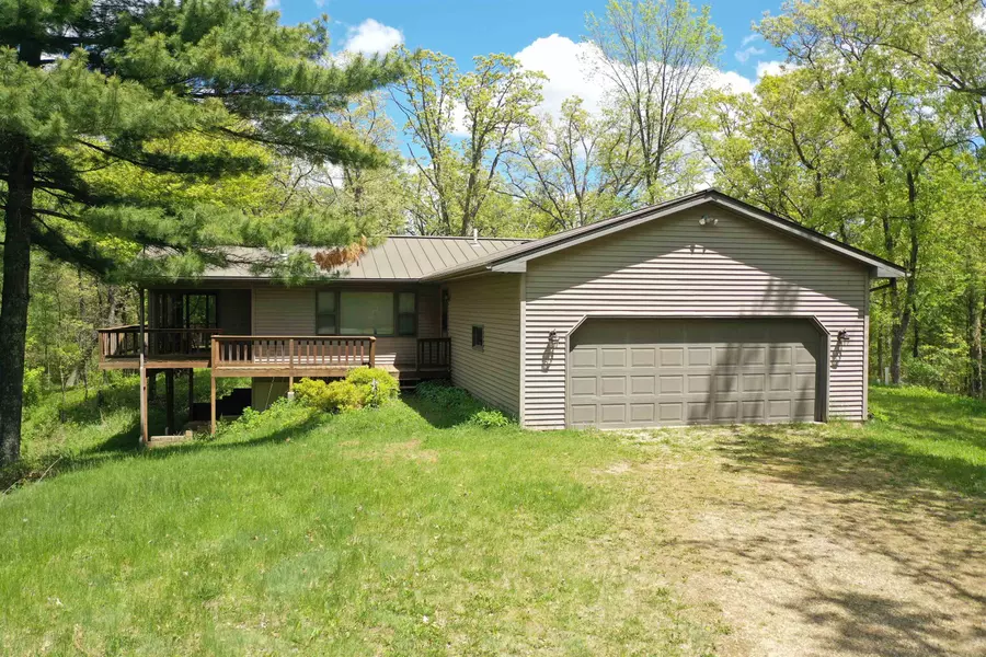 W9274 BEECHNUT RD, Wautoma, WI 54982