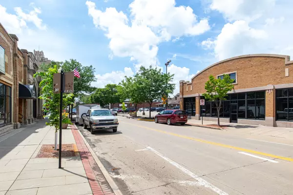 Oshkosh, WI 54901-4925,578 N MAIN ST