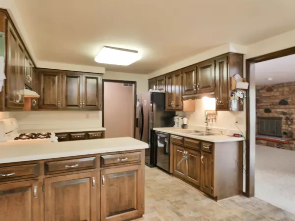 Green Bay, WI 54313-4941,2584 S TRILLIUM CIR