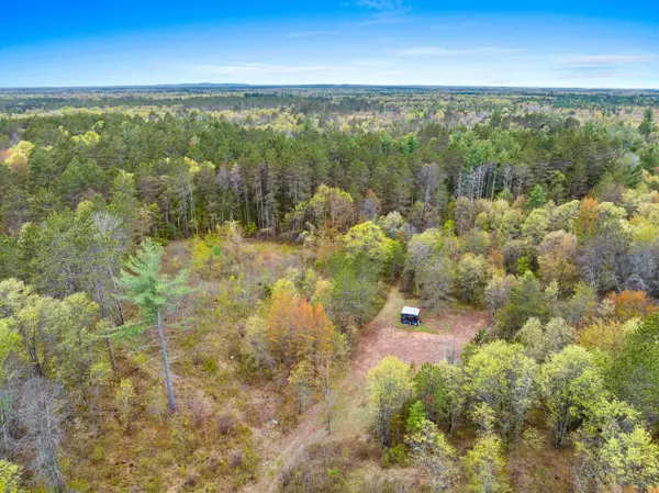 Athelstane, WI 54104,W10860 MEDICINE CREEK TRL