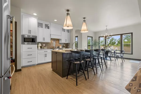 De Pere, WI 54115,3812 HAWK LEDGE CIR