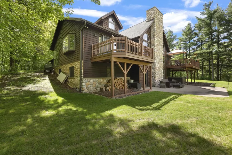 N6006 COUNTY ROAD AE, Pine River, WI 54965
