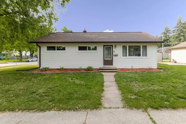 1413 E MARQUETTE ST, Appleton, WI 54911-3360