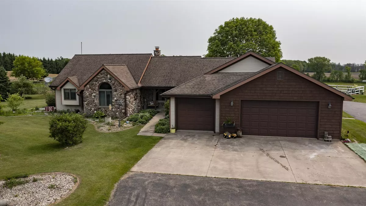 Clintonville, WI 54929,N11402 COUNTY ROAD D