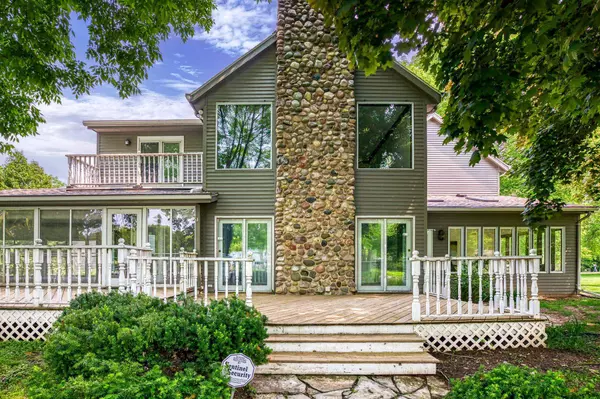 Menasha, WI 54952,28 W LAKE RD