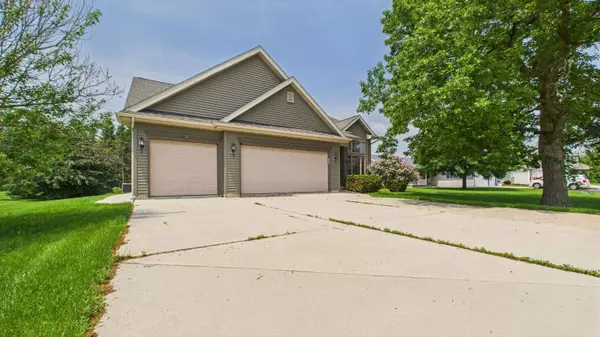 Fond Du Lac, WI 54937,N6464 CANTERBURY DR