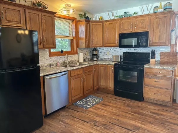 Mountain, WI 54149,13763 LAKE SHORE LN