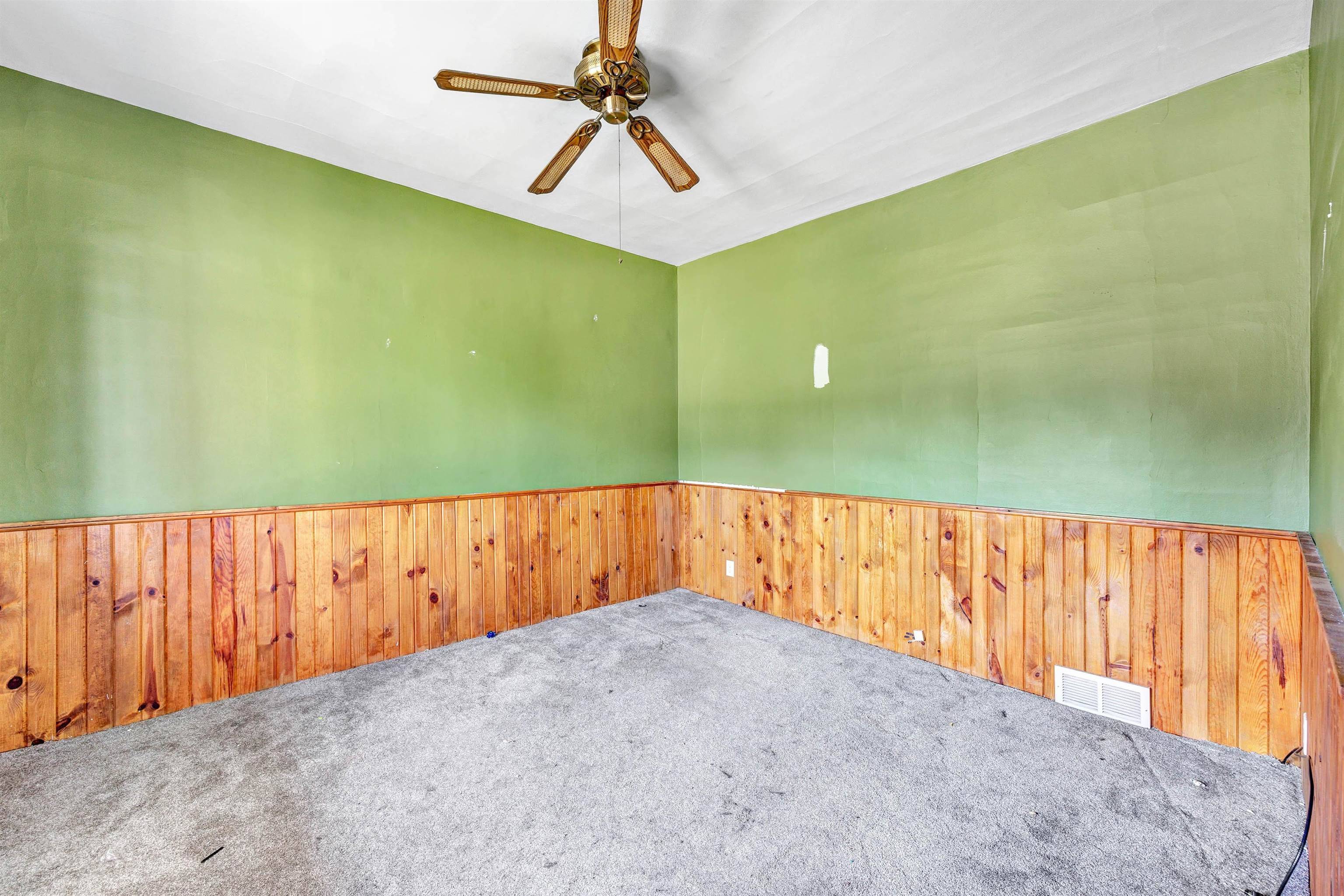 Kellnersville, WI 54215,1224 MAIN ST