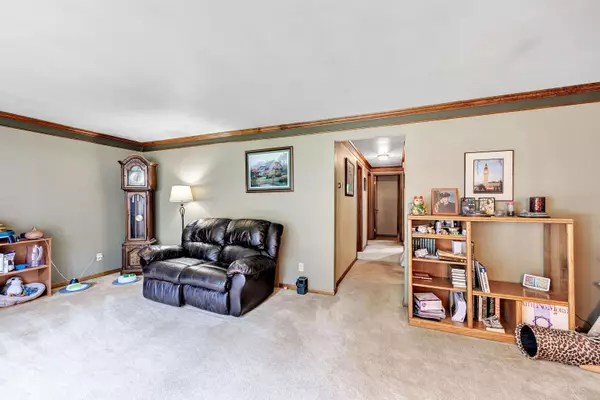 Green Bay, WI 54304,937 WATERMOLEN AVE