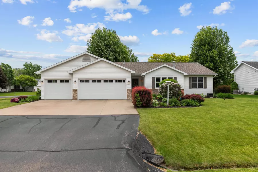 W6035 PAIGE WAY, Appleton, WI 54915-5201