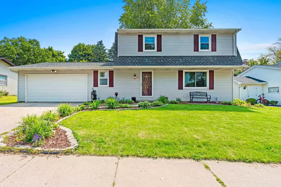 819 EDGEWOOD DR, Green Bay, WI 54311-5203