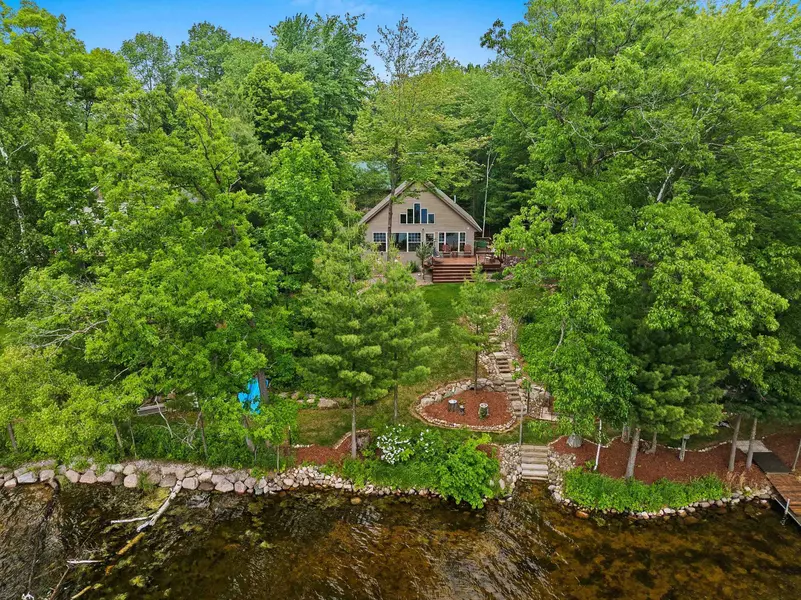 N5730 PARKWAY RD, Pound, WI 54161-9271