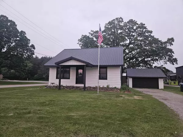 450 N CECIL ST,  Bonduel,  WI 54107