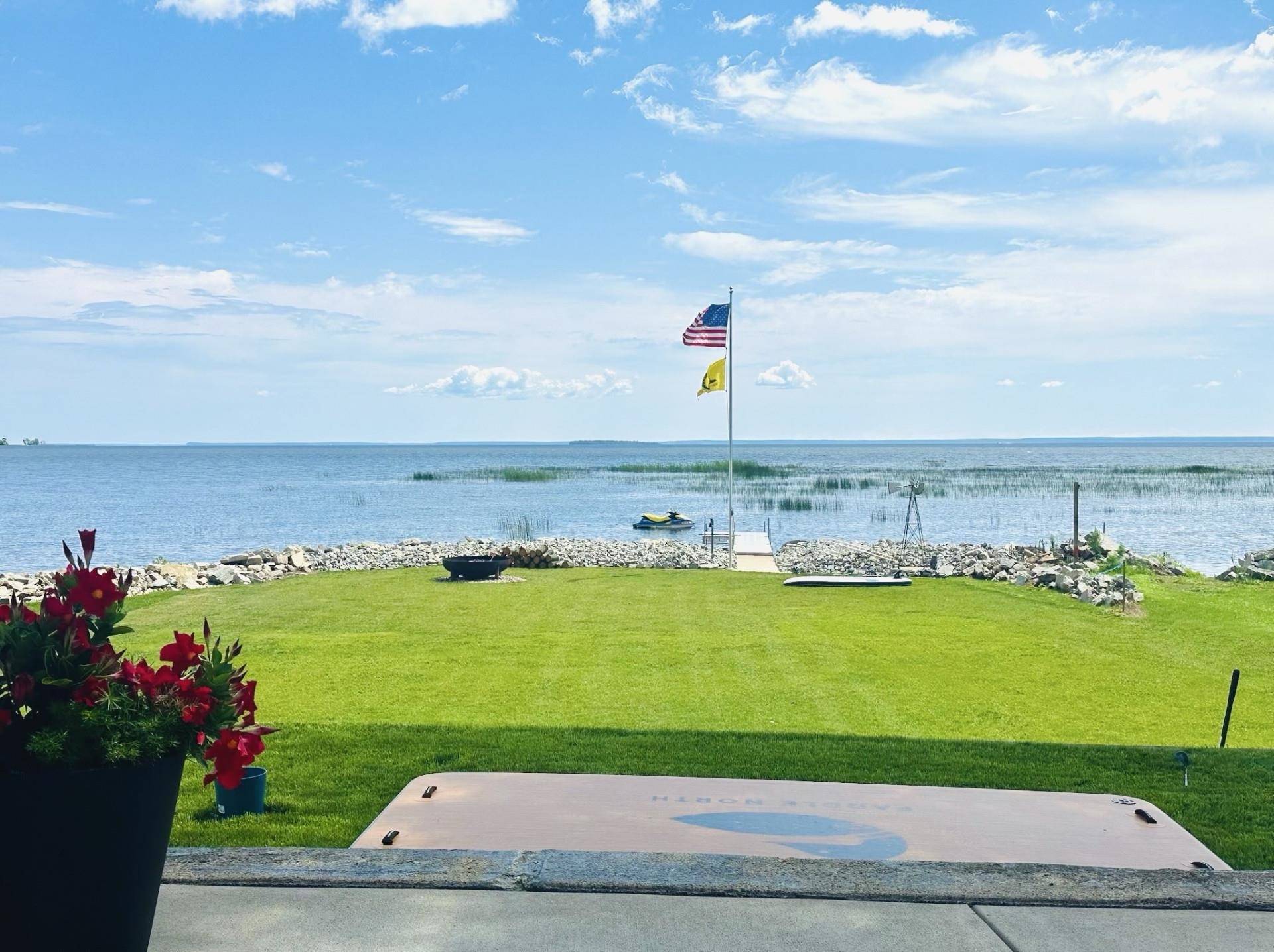 Marinette, WI 54143,N2860 SHORE DR