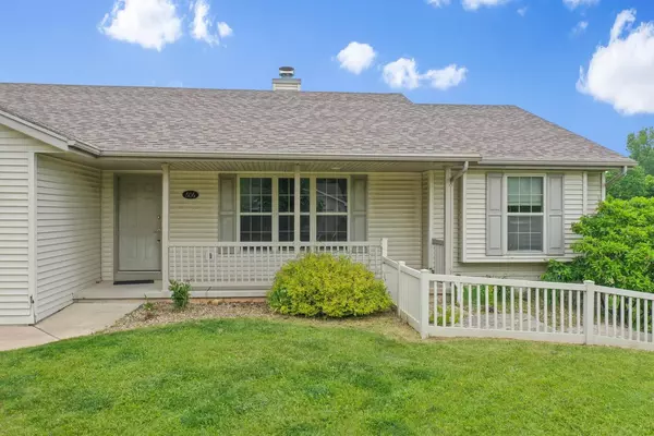 Green Bay, WI 54302-5174,606 STONEHEDGE RD