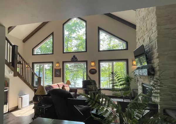 Mountain, WI 54149,15002 SUNRISE CIR